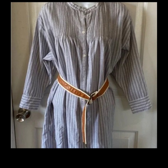 Elizabeth and James Striped Gray Dress with Tan Belt - Picture 2 of 9